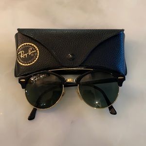 Black Ray Bans